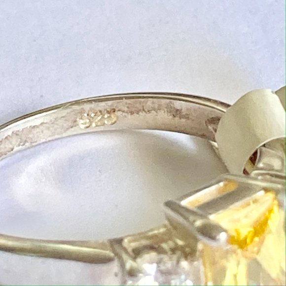 Sterling Silver Yellow Cubic Zirconia Ring Cocktail Size 9 Princess Cut 925 - Picture 8 of 10